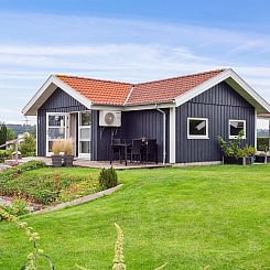 Vakantiehuis "Hjalmsvider" - 300m from the sea