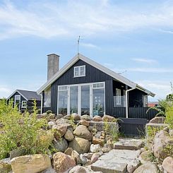 Vakantiehuis "Ofrath" - 5m from the sea