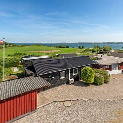 Vakantiehuis "Axeln" - 300m to the inlet