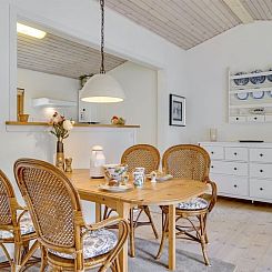 Vakantiehuis "Taito" - 1.1km from the sea