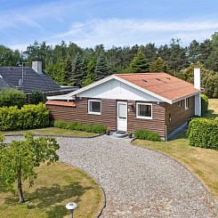 Vakantiehuis "Onni" - 1km from the sea