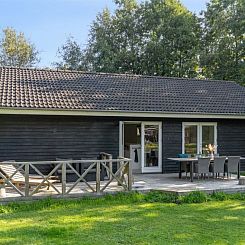 Vakantiehuis "Pietari" - 1.2km from the sea