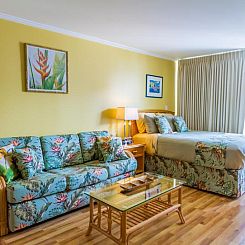 Tropical Studios at Marine Surf Waikiki - FREE PARKING - BES