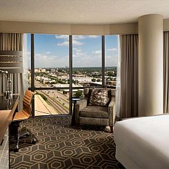 DoubleTree by Hilton Hotel Dallas Campbell Centre