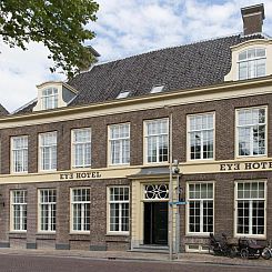 Eye Hotel