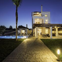 Gennadi Luxury Beach Front Villa