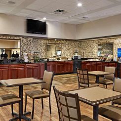 Best Western Plus Milwaukee Airport Hotel & Conference Cente