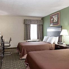 Howard Johnson by Wyndham Newark Airport