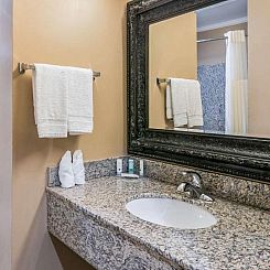 Quality Inn & Suites Atlanta Airport South