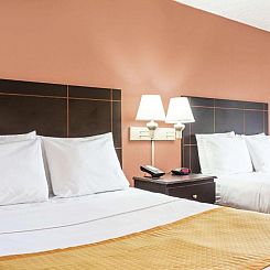 Days Inn by Wyndham Fort Lauderdale-Oakland Park Airport N