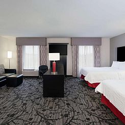 Hampton Inn and Suites Roanoke Airport/Valley View Mall