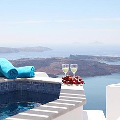 Whitedeck Santorini