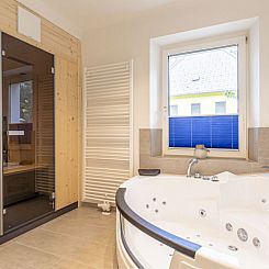 Appartement für 4 P. mit IR-Sauna & Sprudelwanne