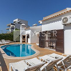 Vrijstaande woning in Faro, Portugal