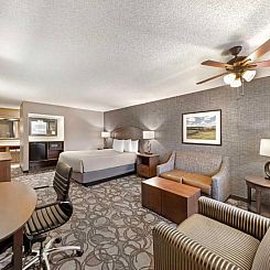 Best Western Plus Black Oak