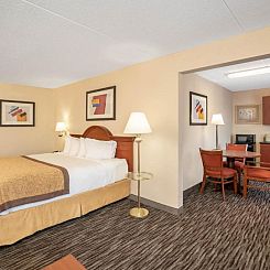 Wingate by Wyndham Charlotte Airport