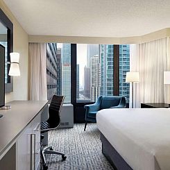 DoubleTree by Hilton Chicago Magnificent Mile