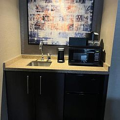 Chicago Marriott Suites O'Hare