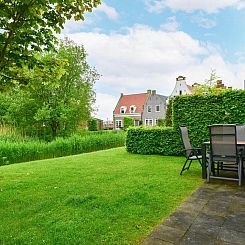 Geschakelde woning in Friesland, Nederland