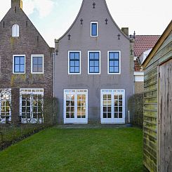 Geschakelde woning in Friesland, Nederland