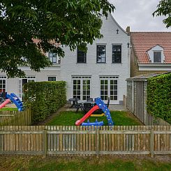 Geschakelde woning in Friesland, Nederland