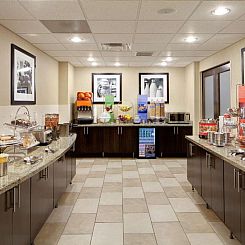 Hampton Inn & Suites Chicago/Saint Charles