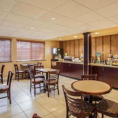 Quality Inn and Suites St Charles -West Chicago