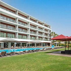 Areias Village Beach Suite Hotel