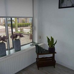 Ruim 2-persoons appartement in Westerbork, omgeven door