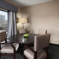 Holiday Inn Express & Suites Oklahoma City Downtown - Brickt