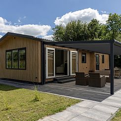 Prachtige 5 pers. chalet met natuurgebied op loopafstand, op