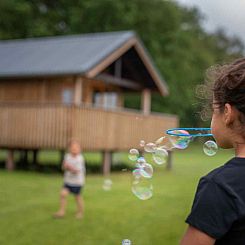 Knusse 4 persoons Lodges op een unieke locatie nabij