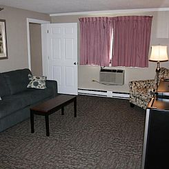 Bangor Inn & Suites