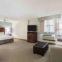 Homewood Suites by Hilton Tampa Airport - Westshore