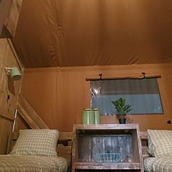 Comfortabele 6-persoons glamping tent