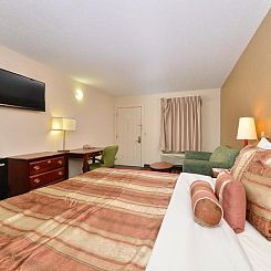 Americas Best Value Inn Near Downtown Nashville