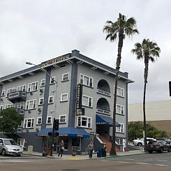 Harborview Inn & Suites-Convention Center-Airport-Gaslamp-Se