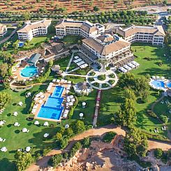 The St. Regis Mardavall Mallorca Resort