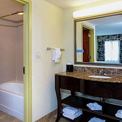 Hampton Inn & Suites - Fort Pierce