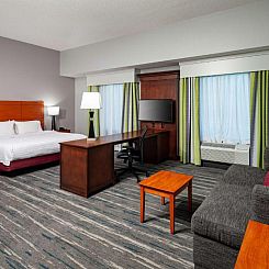 Hampton Inn & Suites Mobile I-65@ Airport Boulevard