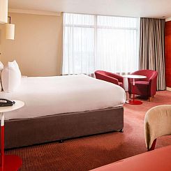 Mercure Cardiff Holland House Hotel & Spa