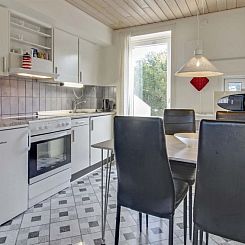 Appartement "Edeltraud" - 2.3km from the sea