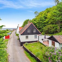 Vakantiehuis "Scarlet" - 5m from the sea