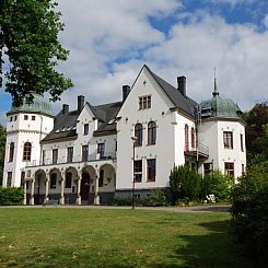 Hellidens Slott och Vandrarhem