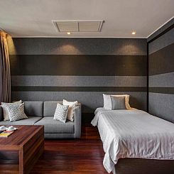 LUXX Langsuan Hotel - SHA Plus