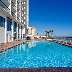 Holiday Inn Express & Suites Oceanfront Daytona Beach Shores