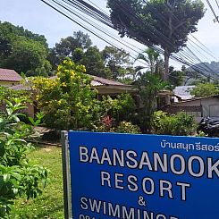 Baansanook Bungalows & Pool