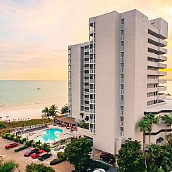 Diamond Head Beach Resort