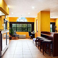 Microtel Inn & Suites by Wyndham New Braunfels I-35