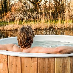 River Cabin met hottub | 4 personen